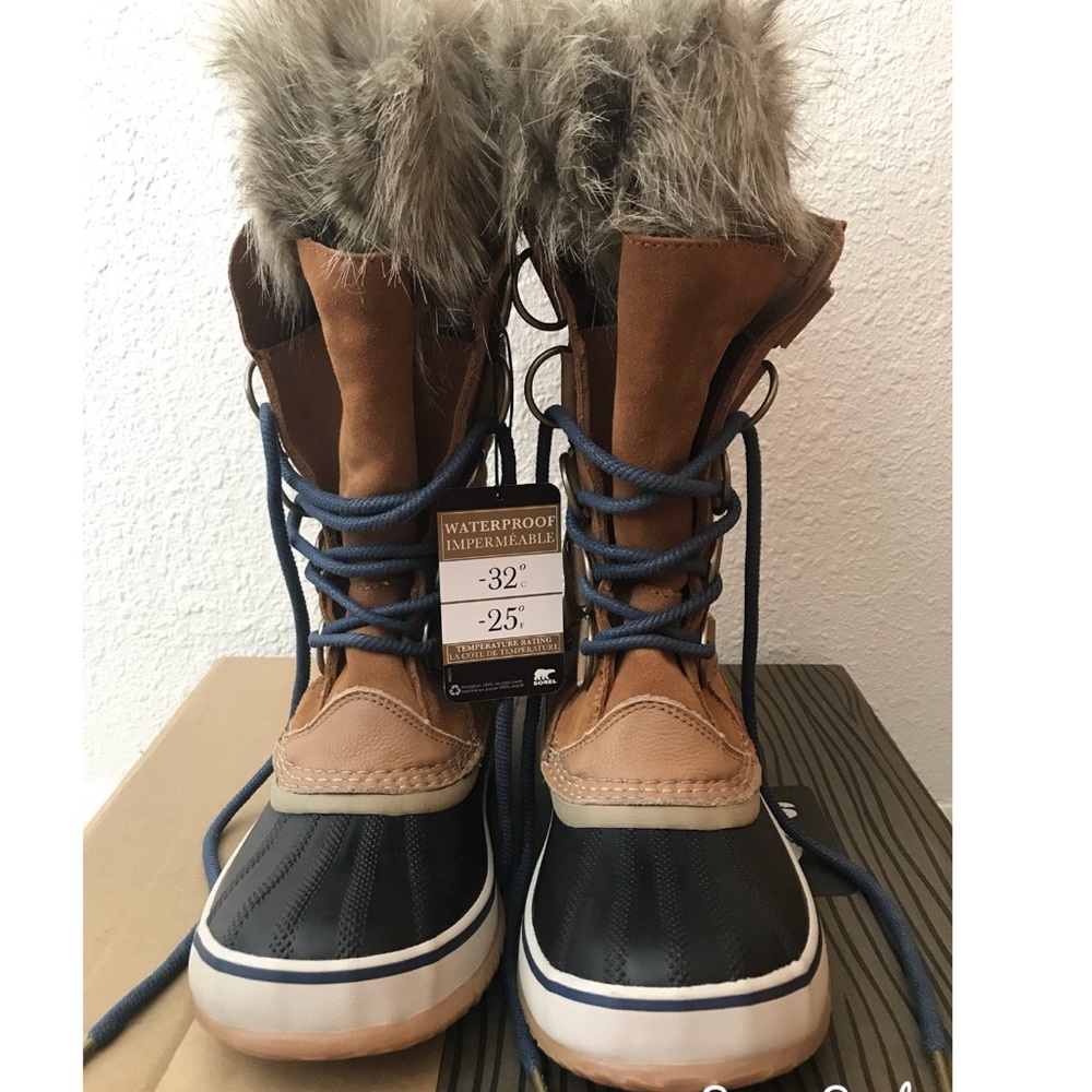 NEW WITH TAGS Sorel Joan of Arctic boots